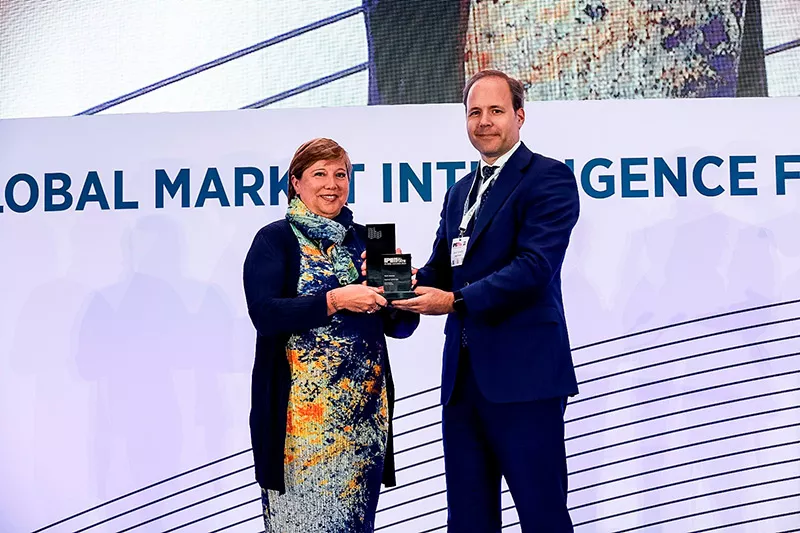 Audrey Camus, Vice-présidente principale, Gestion d’actifs et développement, lors de la cérémonie de remise des prix.